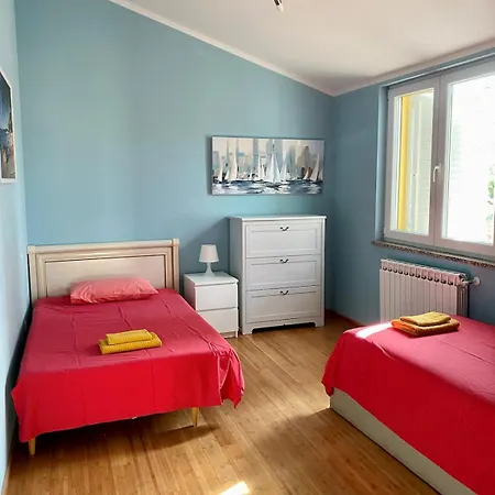 In 4 Bedroom * ポレッチ