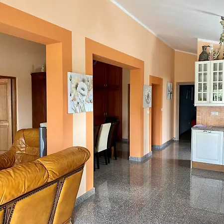 In 4 Bedroom Lejlighed Poreč