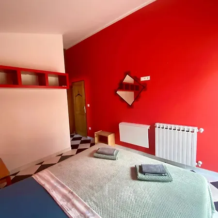 In 4 Bedroom Appartement